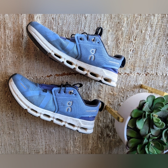 On Running Shoes On Running Kids Cloud Sky Running Sneaker In on-running-shoes-on-running-kids-cloud-sky-running-sneaker-in